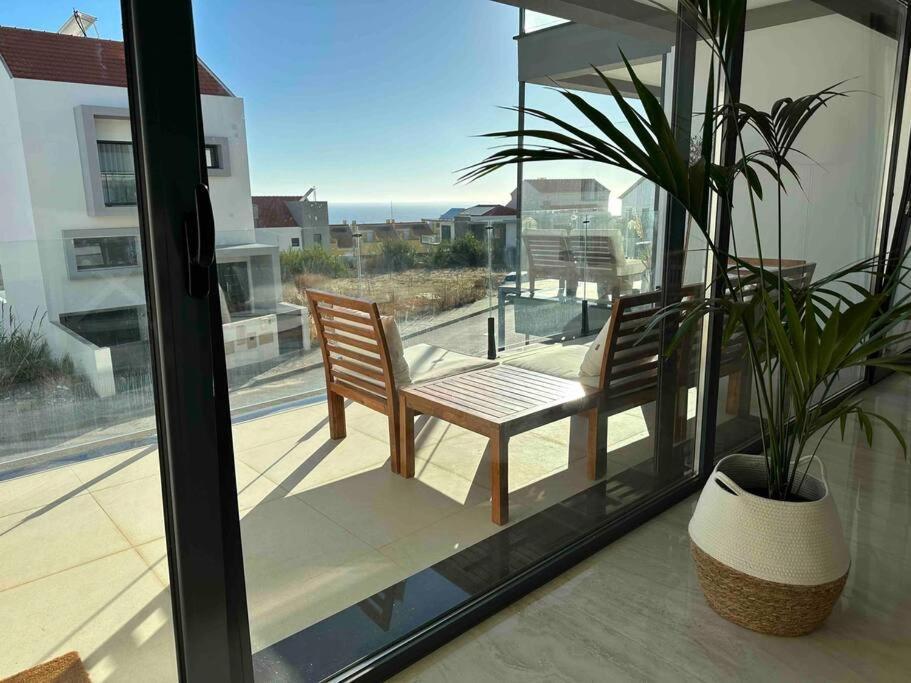 Beach, Ocean View & Bright House 에리세이라 외부 사진